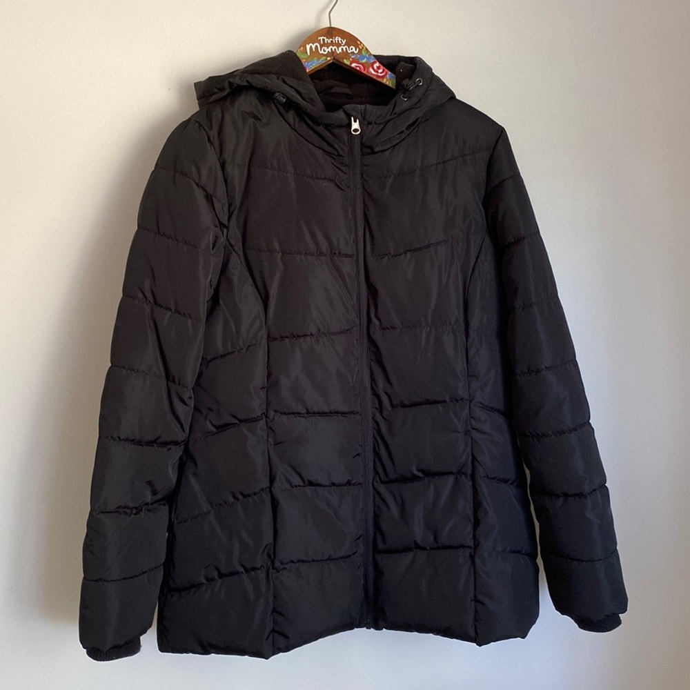 ❄️George black medium winter/snow/puffer jacket with hood.